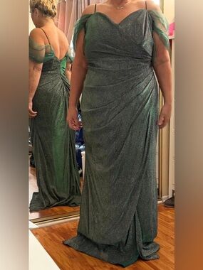 Sparkle Off-Shoulder Maxi Dress in Emerald Green